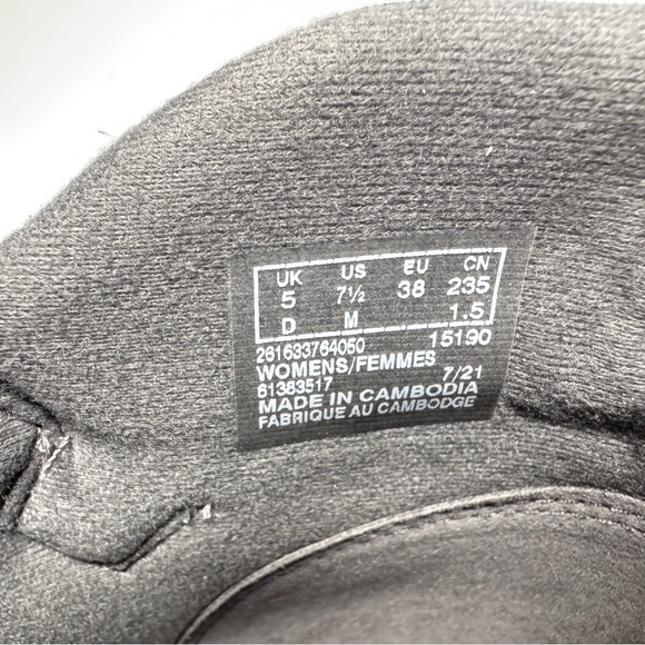 Clarks Women’s Sz 7.5 M Kayleigh Mid Ankle Boot Side Zip Gray Suede Shoes - Picture 7 of 10